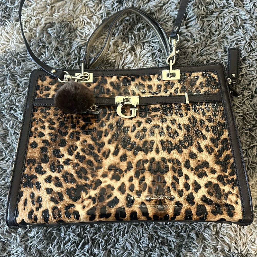 🔥🔥Brand New With Tags Guess Leopard Print Purse/Bag🔥🔥